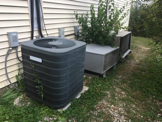 More Photos Of 541 University Pkwy, University Park Convenience Store For Sale