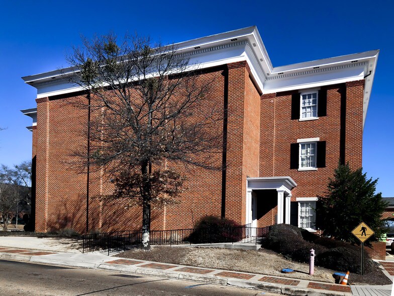 More Photos Of 710 Main St, Columbus Office For Sale