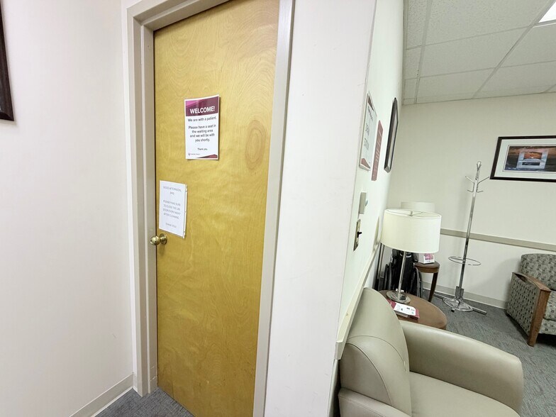 More Photos Of 1200 E Putnam Ave, Riverside Office For Lease