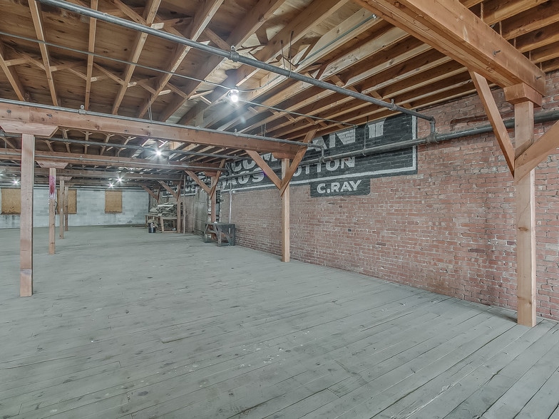 More Photos Of 1144 NW 4th St, Oklahoma City Manufacturing For Sale