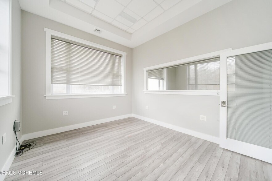 More Photos Of 79 Throckmorton St, Freehold Apartments For Sale