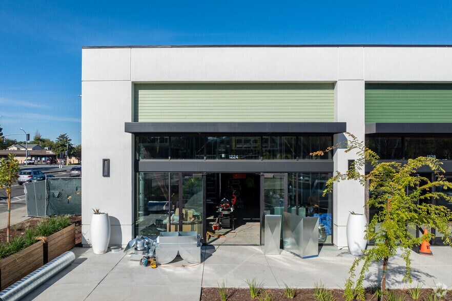 More Photos Of 1300-1380 Fairmont Dr, San Leandro Unknown For Lease