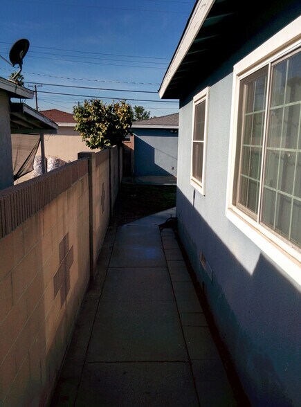 More Photos Of 12843 Columbia Way, Downey Land For Sale