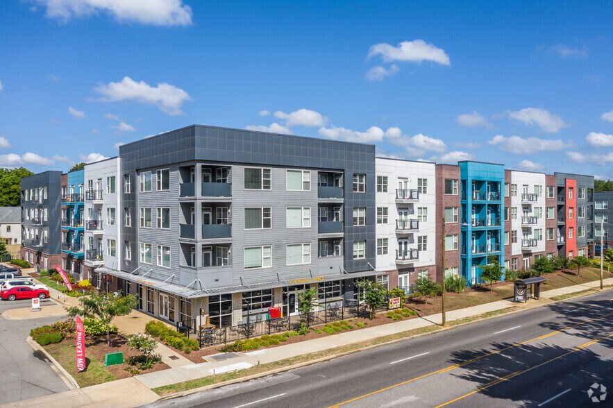 More Photos Of 395 S Highland St, Memphis Apartments For Lease