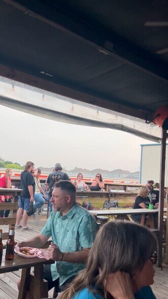 More Photos Of 1193 Loop 337, New Braunfels Convenience Store For Sale