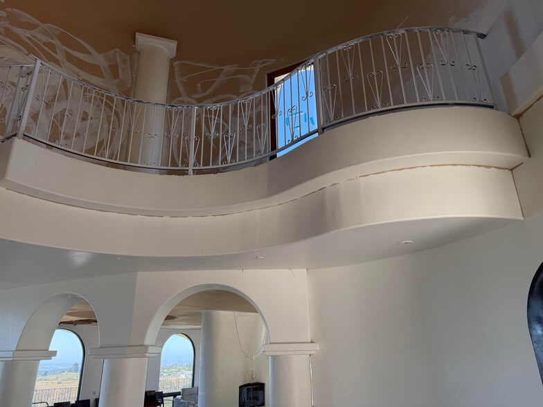 More Photos Of 85 Altamont Way, Camarillo Specialty For Sale