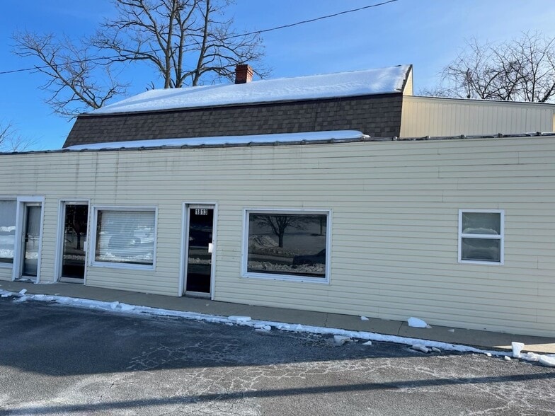 More Photos Of 1813 S Main St, Blacksburg Office For Lease