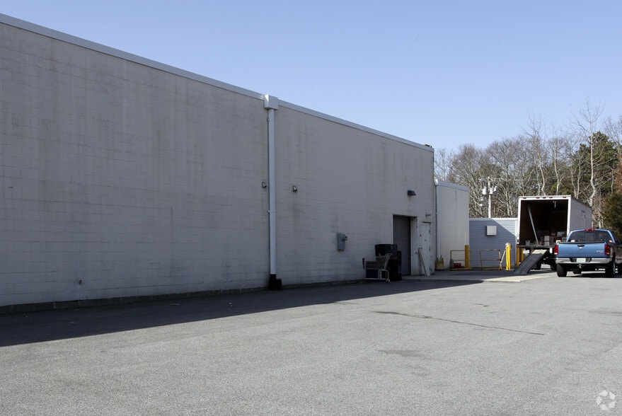 More Photos Of 3848-3872 Falmouth Rd, Marstons Mills General Retail For Lease