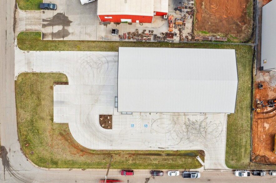 More Photos Of 2232 S Missouri Ave, Oklahoma City Warehouse For Sale