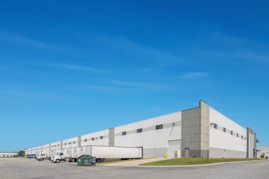 More Photos Of 10601 Seymour Ave, Franklin Park Warehouse For Lease