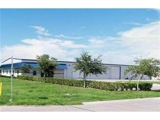 More Photos Of 1610 12th St E, Palmetto Service For Sale