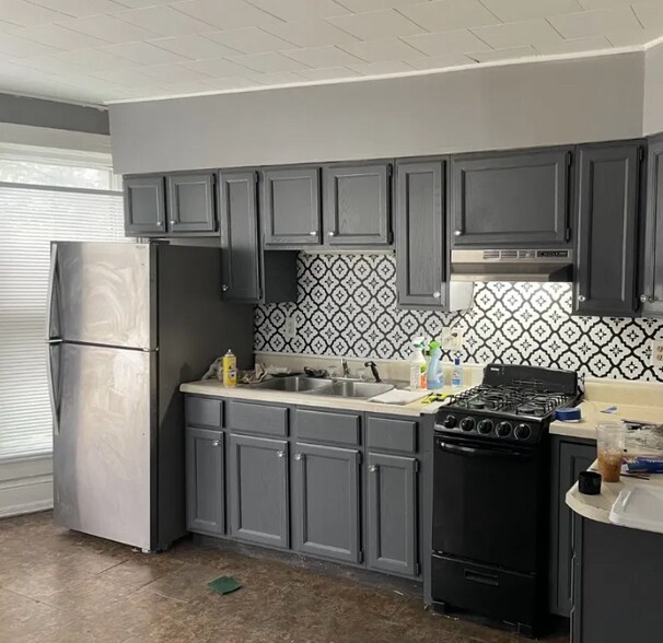 More Photos Of 602 E Jefferson St, Bloomington Apartments For Sale