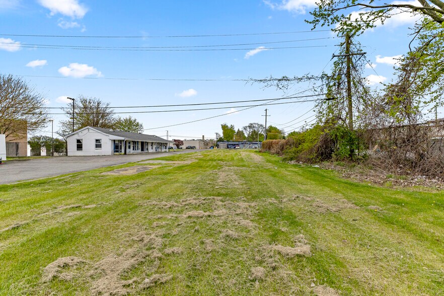 More Photos Of 228 Inkster Rd, Inkster Apartments For Sale