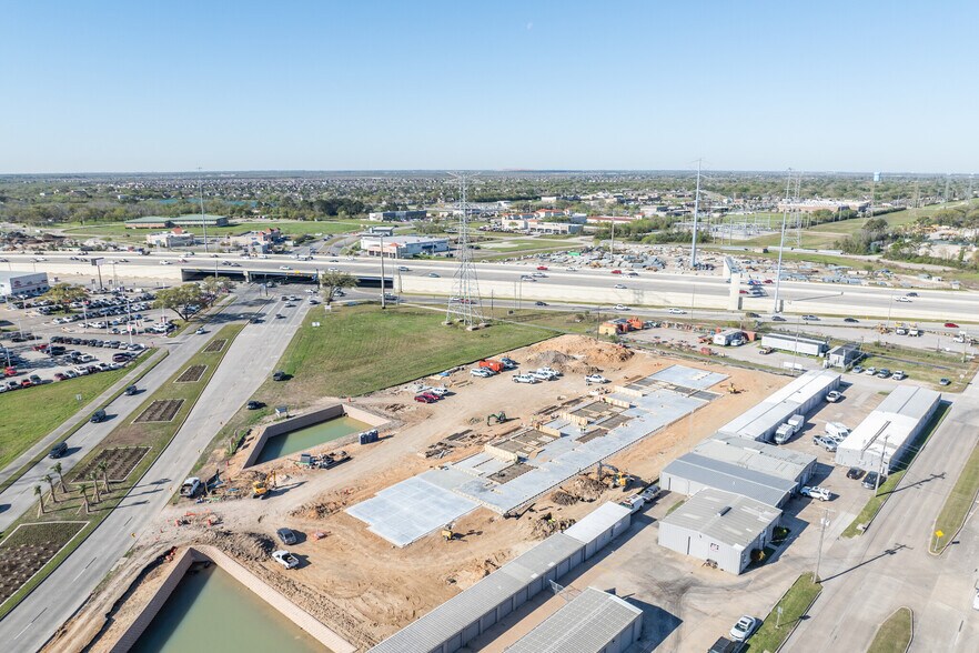 More Photos Of 1320 W League City Pky, League City Storefront For Lease