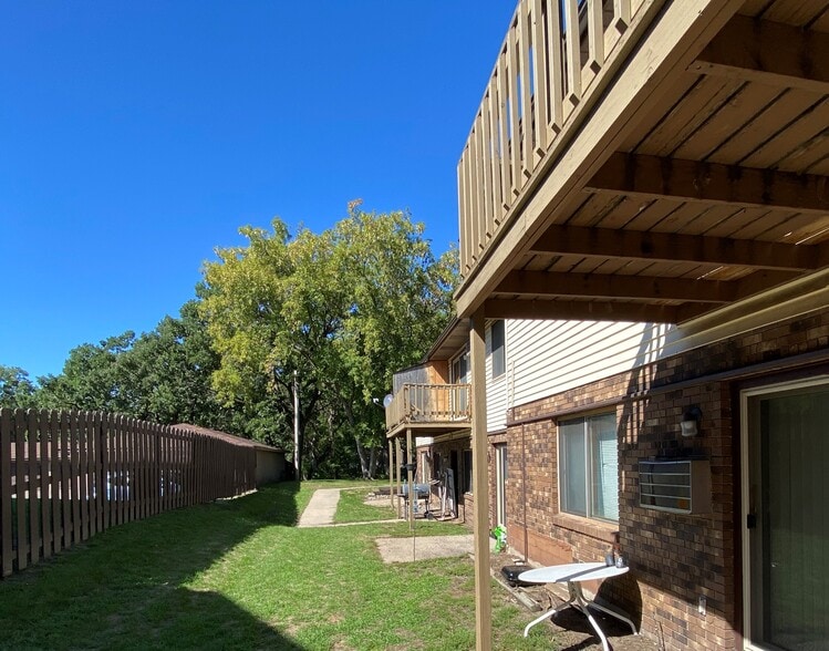 Primary Photo Of 25-33 14th Ave NE, Saint Cloud Apartments For Sale