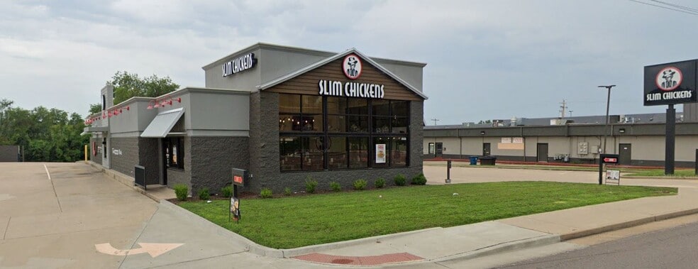 More Photos Of 2207 Missouri Blvd, Jefferson City Fast Food For Lease