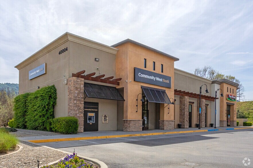 Primary Photo Of 40004 Highway 41, Oakhurst Freestanding For Lease