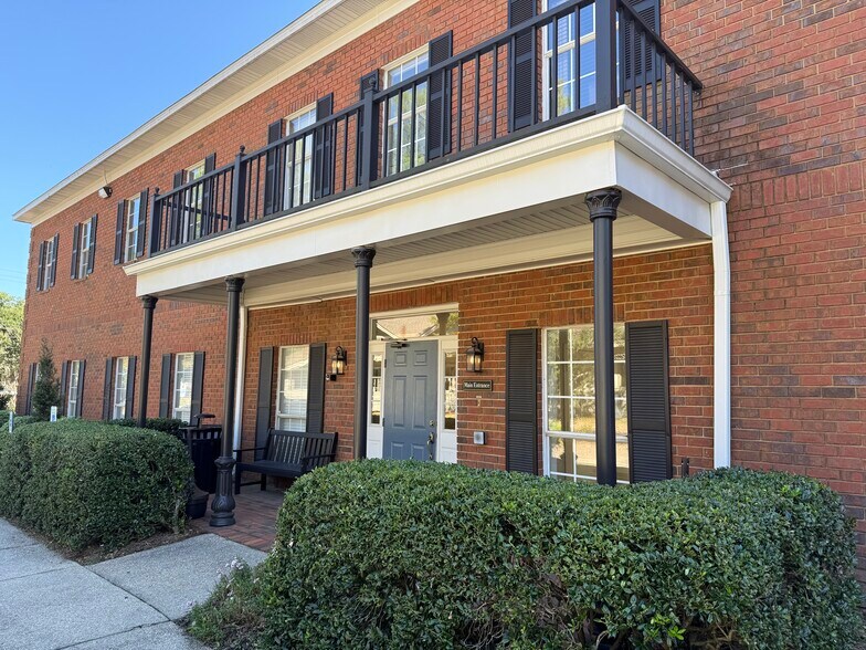 More Photos Of 1110 Hillcrest Rd, Mobile Office For Lease