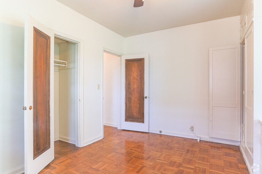 More Photos Of 211 S 37th St, Omaha Apartments For Sale