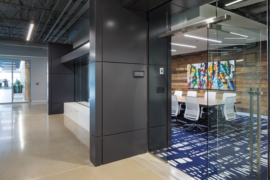 More Photos Of 1776 Peachtree St NW, Atlanta Office For Lease