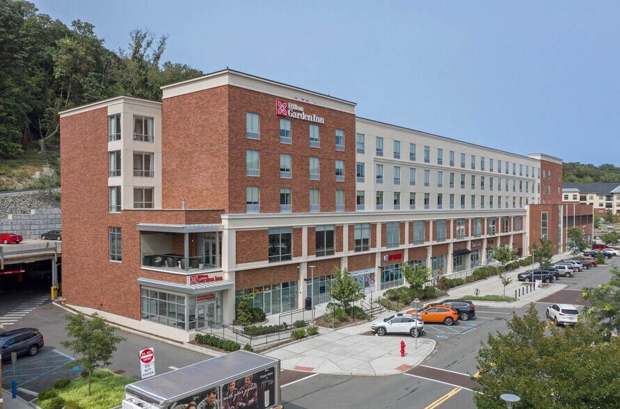 More Photos Of 29 Hamilton St, Dobbs Ferry Office For Sale