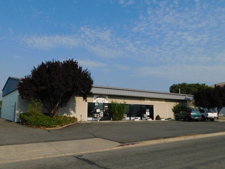 More Photos Of 3406 Centennial Park Dr, Carson City Distribution For Sale