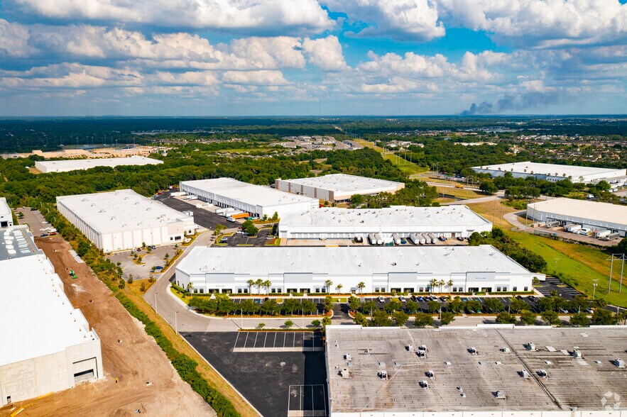 More Photos Of 6307-6335 Pelican Creek Cir, Riverview Distribution For Lease