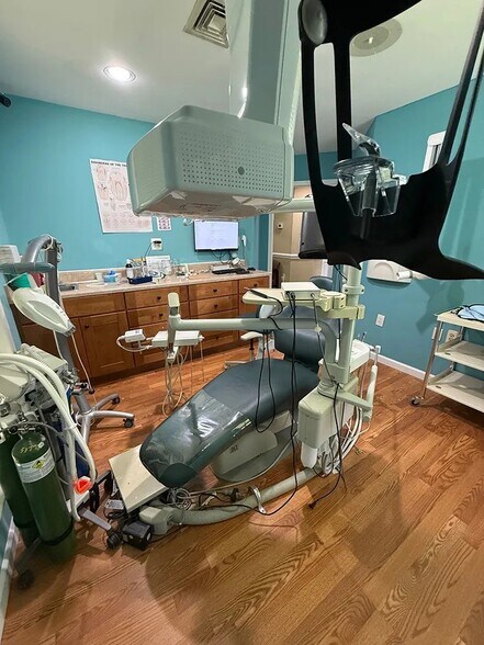 More Photos Of 4255 US Highway 9, Freehold Medical For Sale