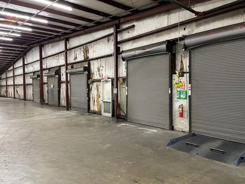 More Photos Of 3150 Moon Station Rd, Kennesaw Warehouse For Lease