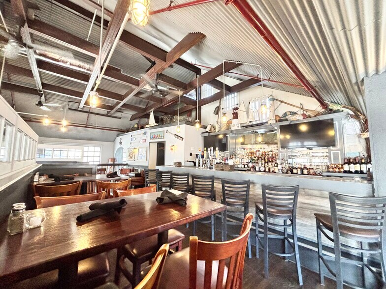 More Photos Of 1308 E Main St, Stamford General Retail For Sale