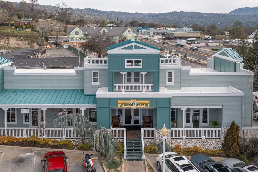 More Photos Of 40282 Highway 41, Oakhurst Freestanding For Sale