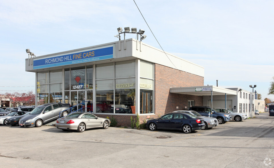 Primary Photo Of 10427 Yonge St, Richmond Hill Auto Dealership For Lease