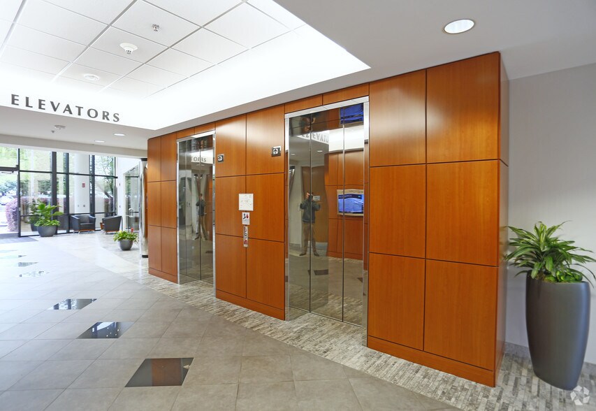 More Photos Of 6701 Carmel Rd, Charlotte Office For Lease