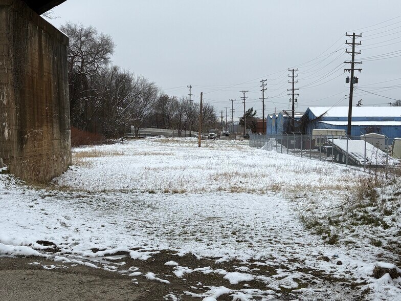 Primary Photo Of 268 W Wheeling St, Washington Land For Sale