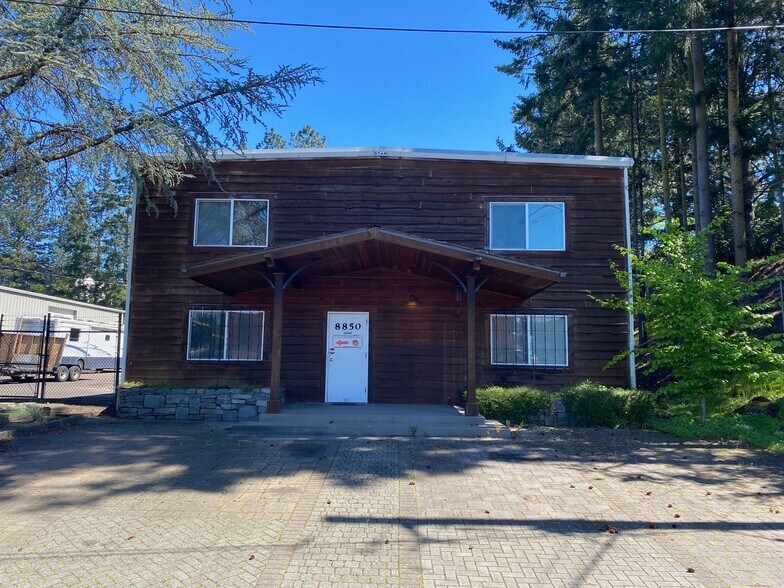 More Photos Of 8951 SE 76th Dr, Portland Unknown For Lease