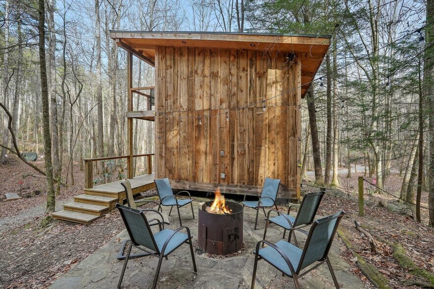More Photos Of 400 Mulberry Gap Rd, Ellijay Hospitality For Sale