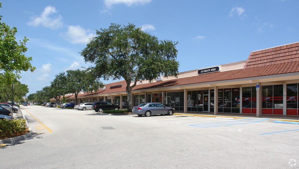More Photos Of 4366-4430 Northlake Blvd, Palm Beach Gardens General Retail For Lease