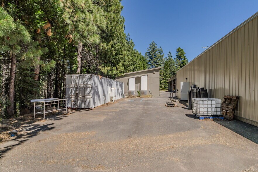 More Photos Of 1495 Linebaugh Rd, Arnold Industrial For Sale
