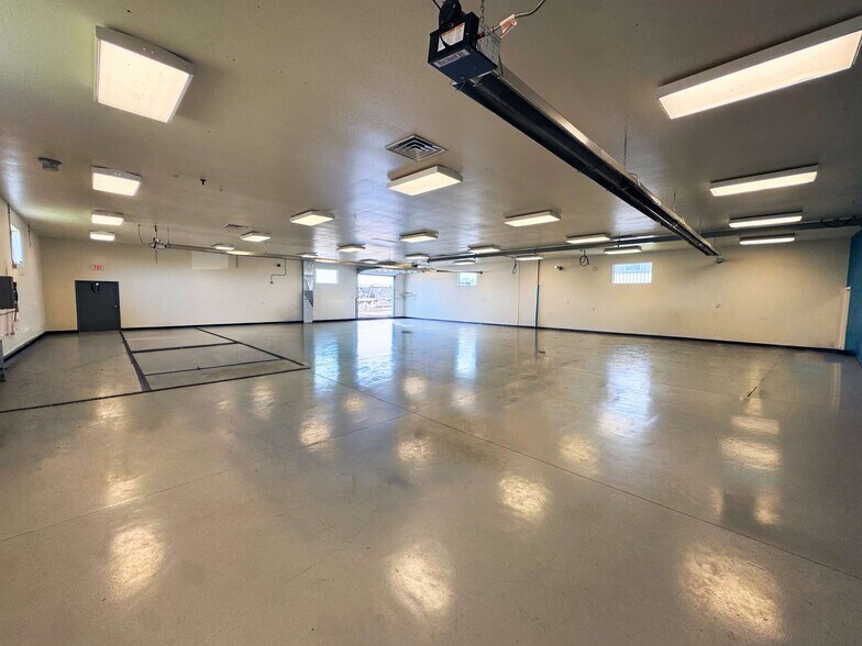 More Photos Of 302 Antelope Dr, Chamberlain Industrial For Sale