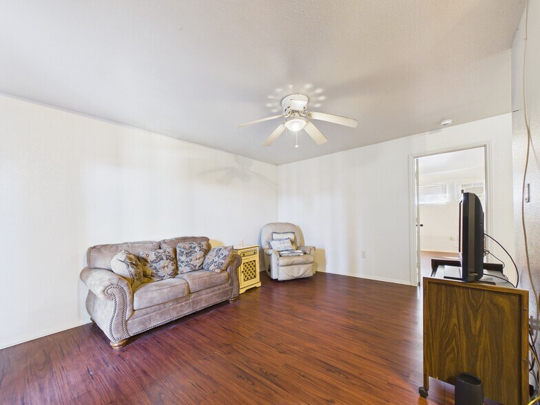 More Photos Of 1349 Jefferson Dr, Port Arthur Apartments For Sale