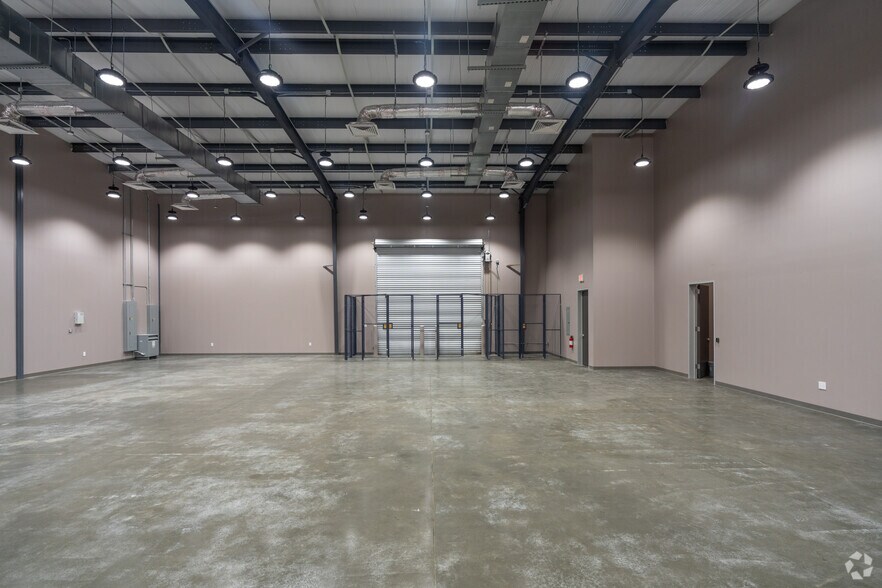 More Photos Of 13462 FM 529 Rd, Houston Light Distribution For Sale