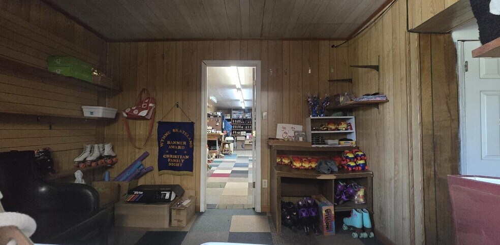 More Photos Of 2009 Falls Blvd N, Wynne Skating Rink For Sale