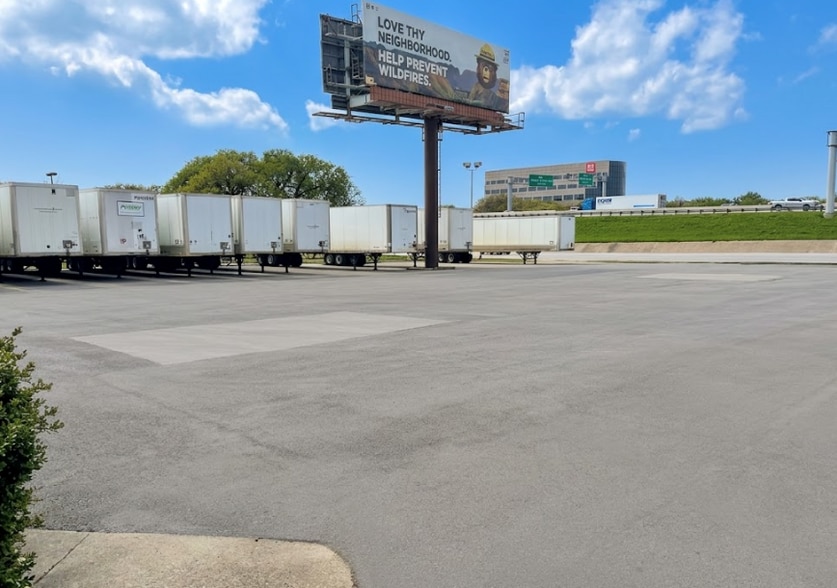 Primary Photo Of 1990 HWY-360, Grand Prairie Land For Lease