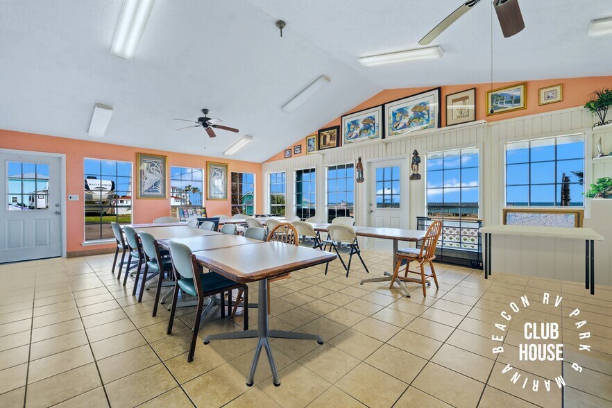 More Photos Of 301 S Fulton Beach, Rockport Trailer Camper Park For Sale