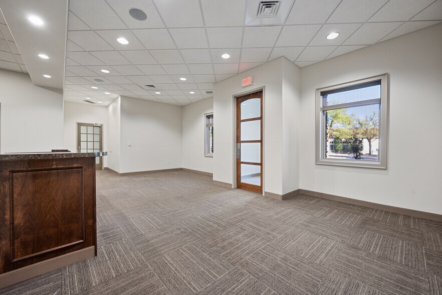 More Photos Of 6102 82nd St, Lubbock Medical For Sale