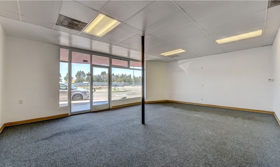 More Photos Of 4085 Pacific Hwy, San Diego Freestanding For Lease