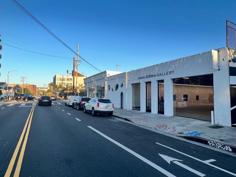 More Photos Of 734-744 E 3rd St, Los Angeles Storefront For Lease