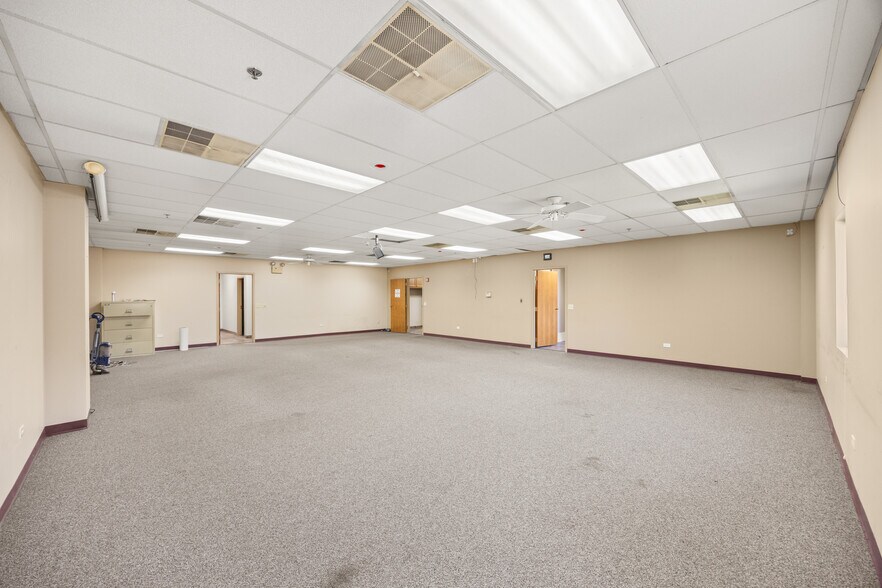 More Photos Of 501 N Main St, Wilmington Warehouse For Lease