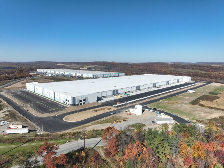 More Photos Of I-78/I-81 Industrial Corridor, Donaldson Unknown For Lease