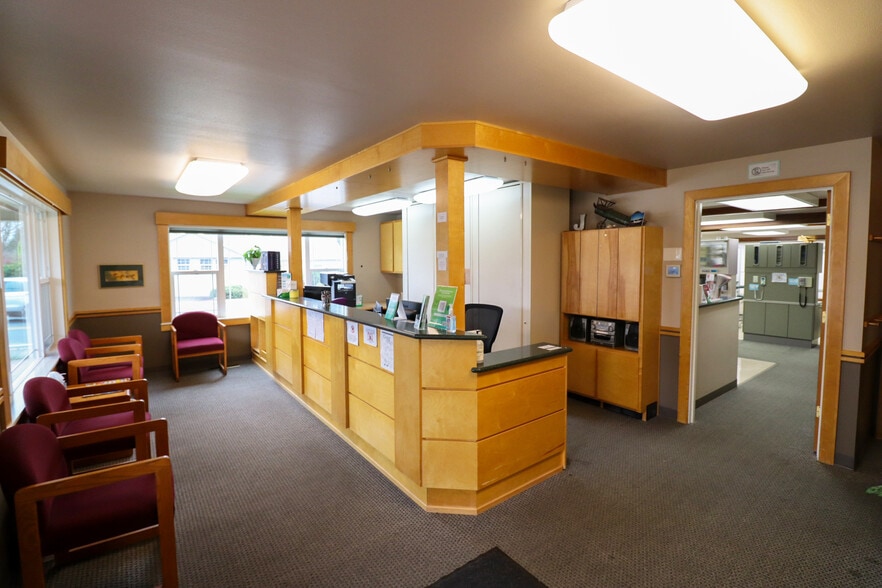 More Photos Of 1290 W Centennial Blvd, Springfield Office For Sale